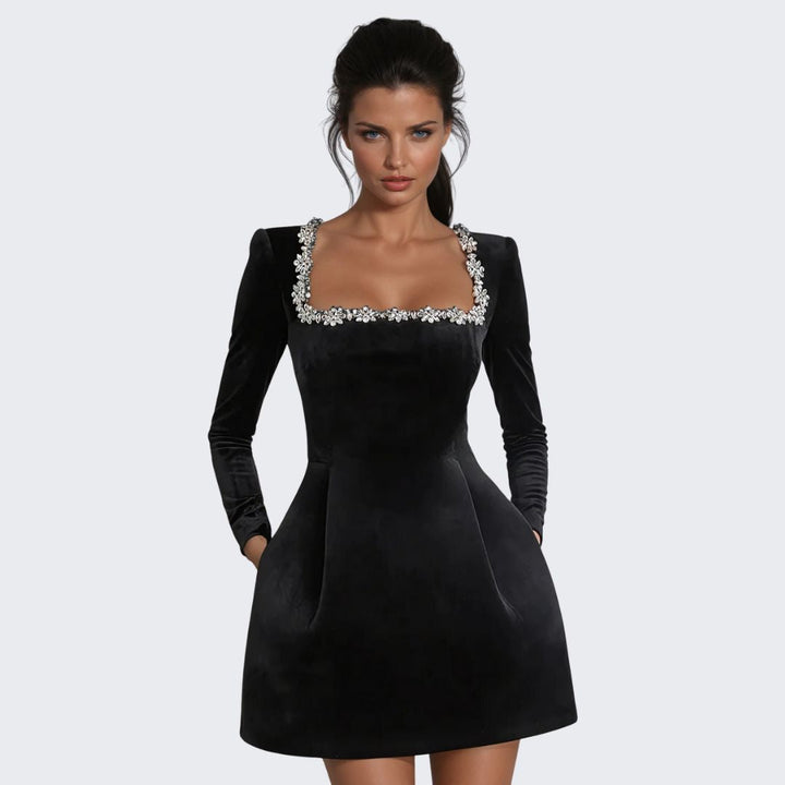 Véronique - Sametové mini šaty s ozdobnými detaily