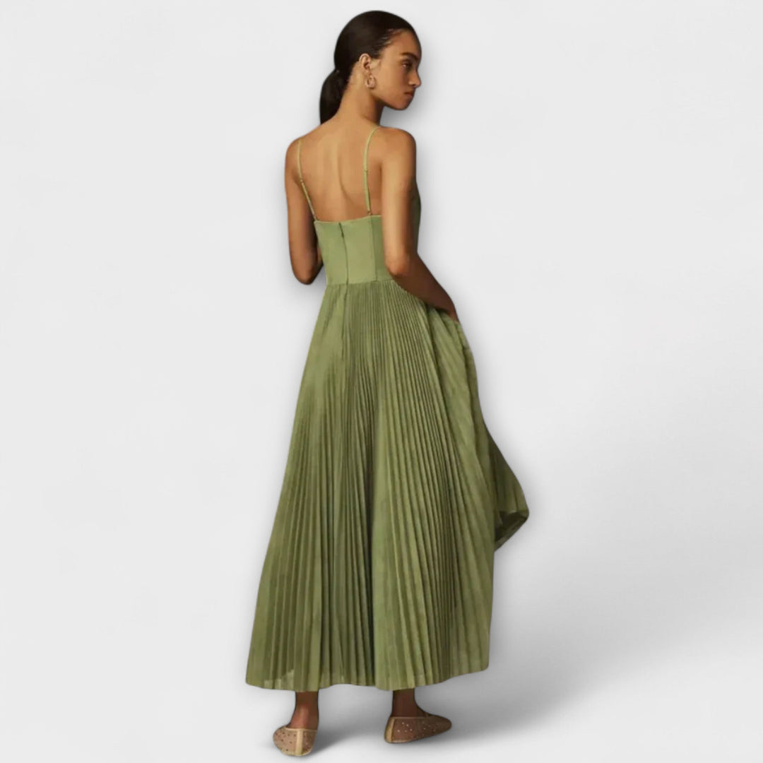 Lucrezia - Elegantní šaty s kouzlem